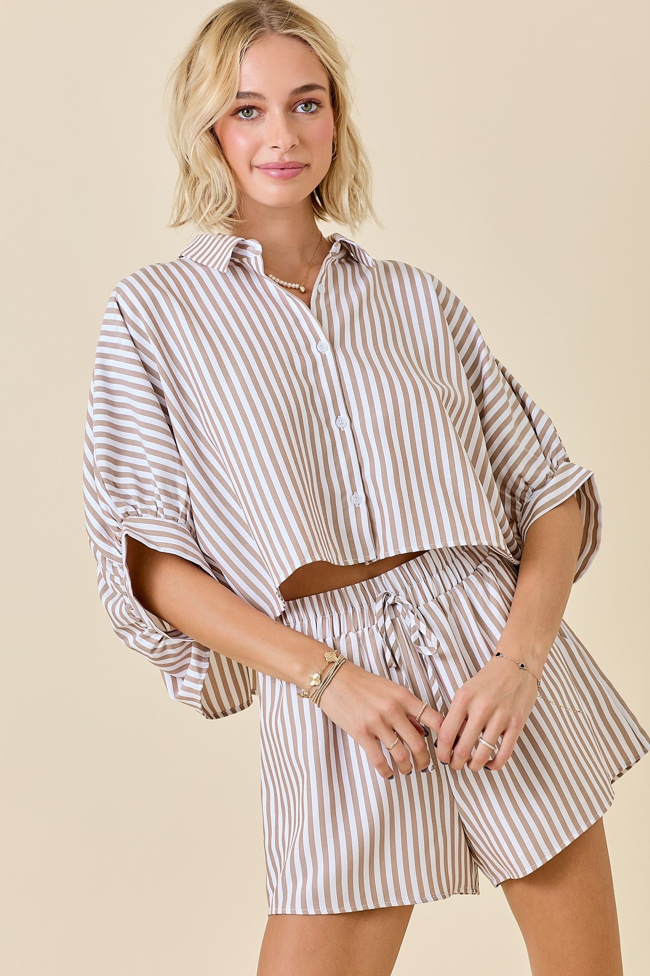 STRIPED SET IN MOCHA/WHITE