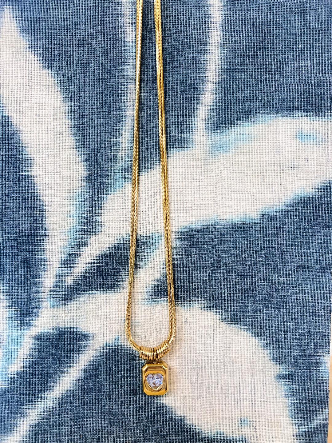 RECTANGLE HEART NECKLACE
