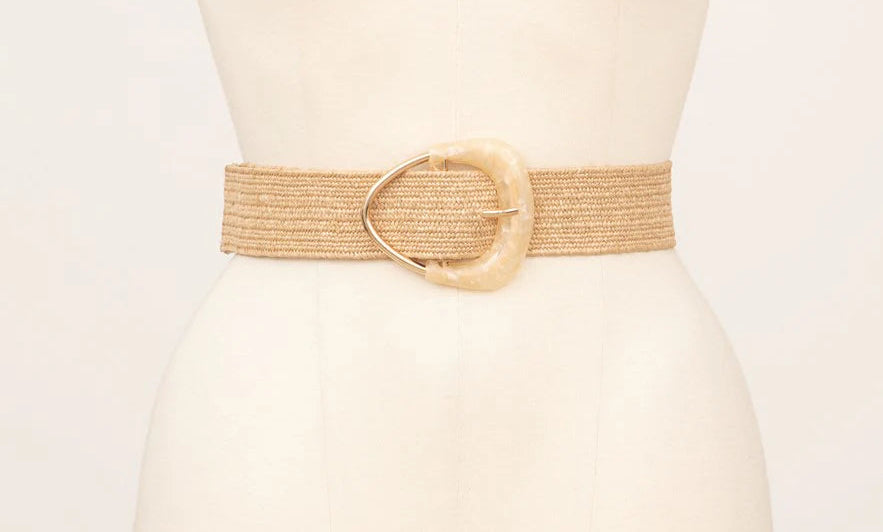 Raffia belt with pearl buckle