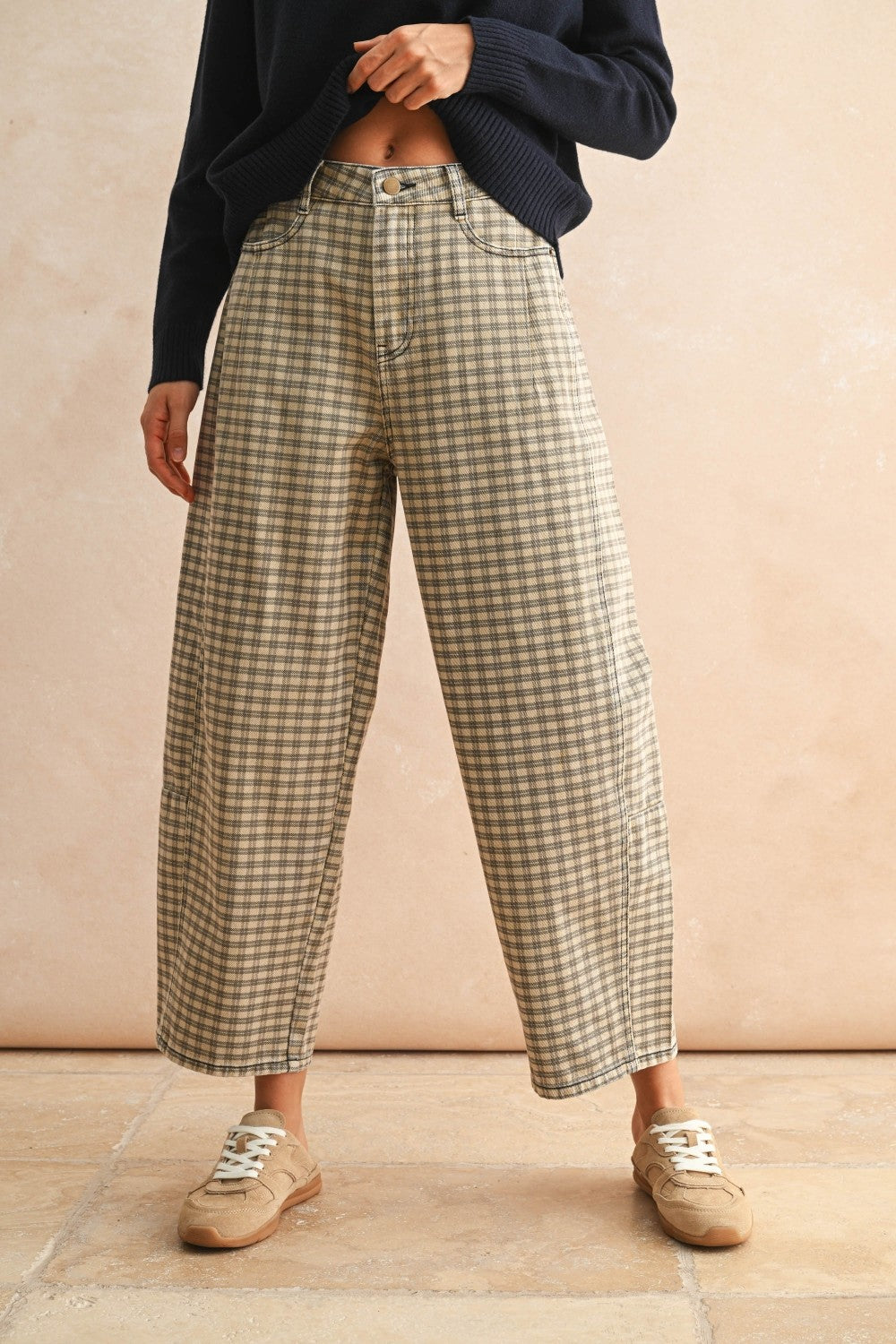TAN BROWN MINI CHECKER PATTERN BARREL PANTS