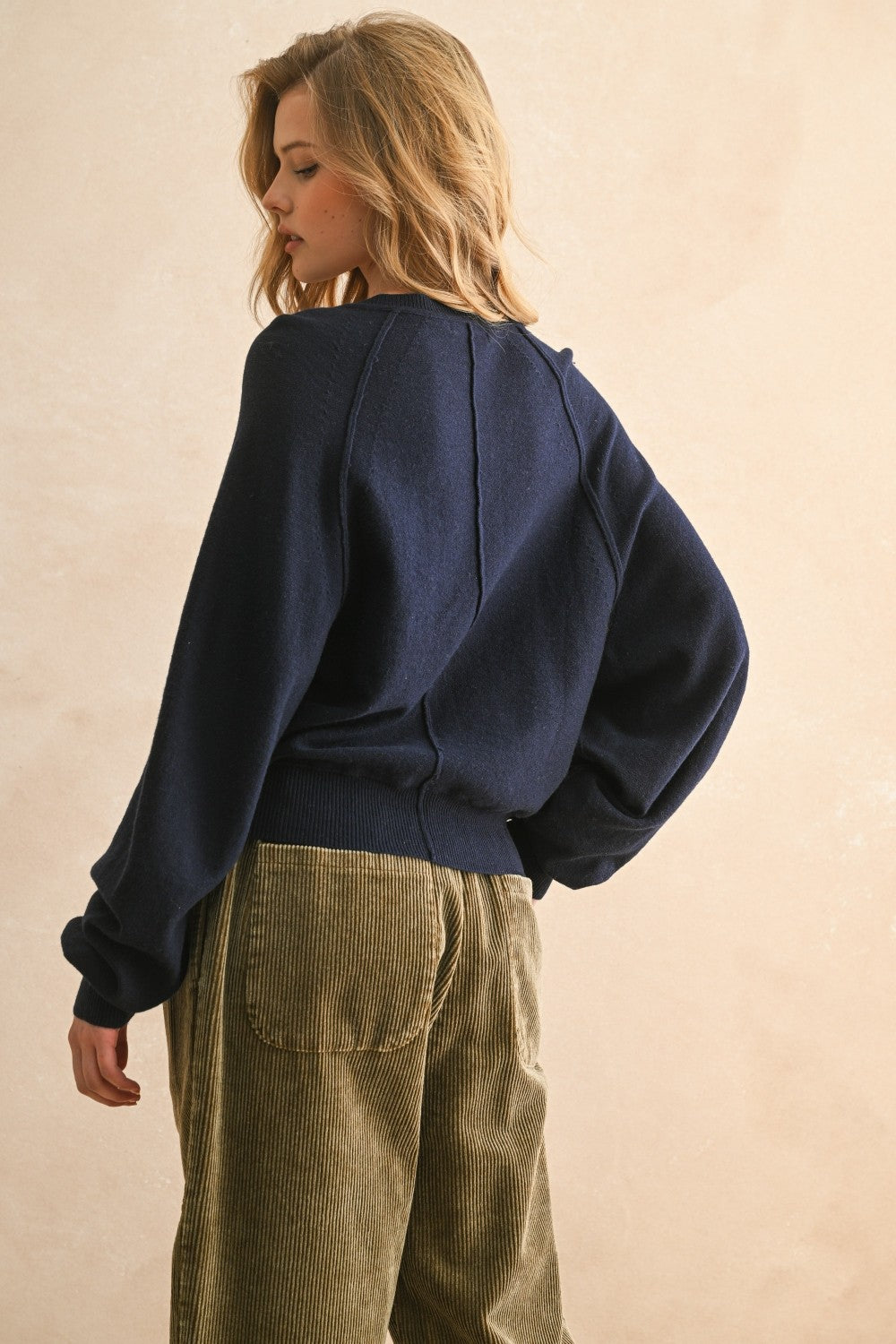 NAVY WOOL LONG SLEEVE SWEATER TOP