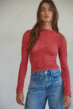 CRIMSON SEMI MOCK NECK FISHNET LAYERING TOP