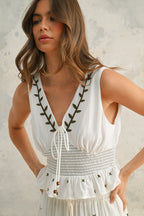 VINEYARD EMBROIDERED SET