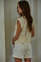 NATURAL CROCHET LACE TOP