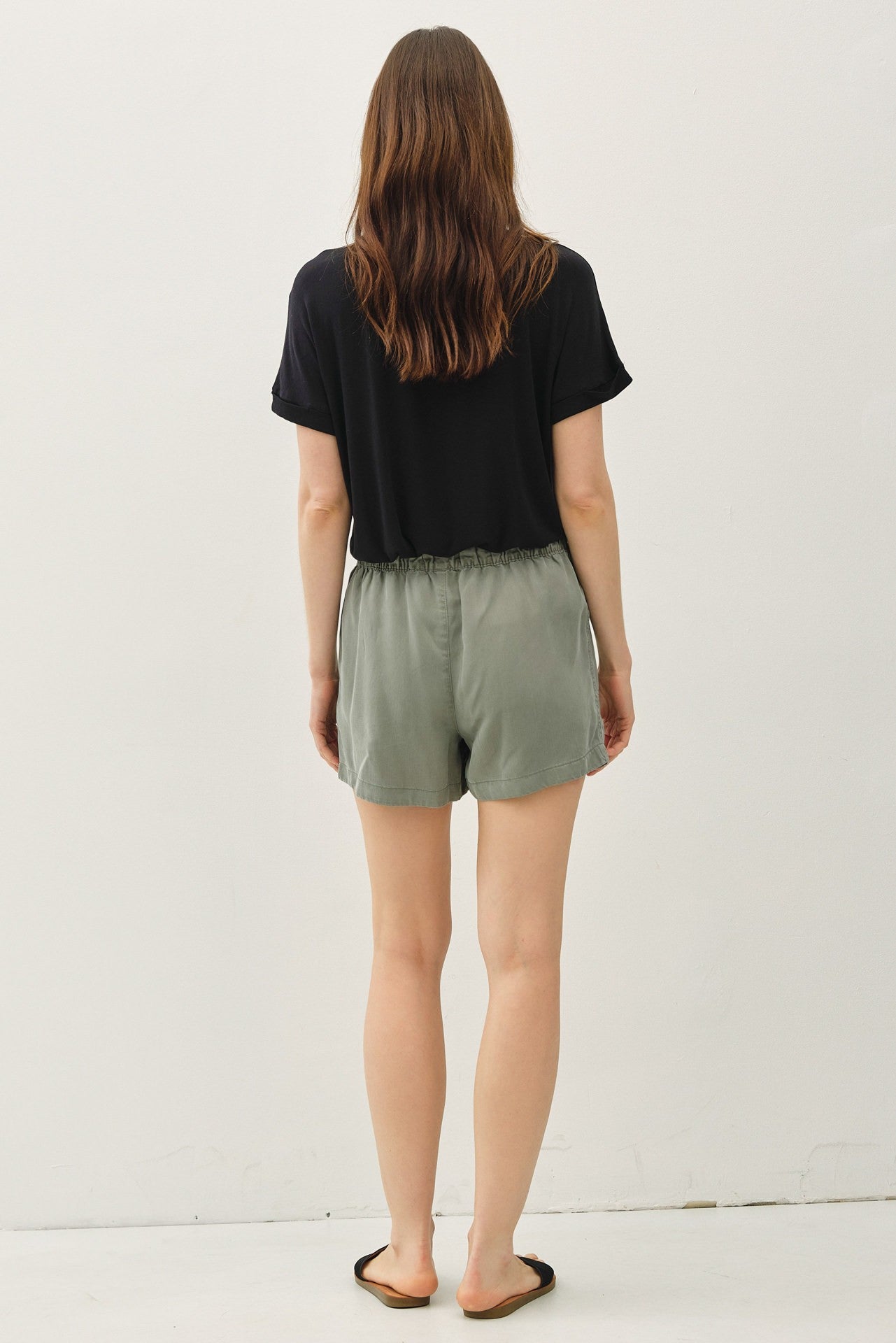 DUSTY OLIVE HIGH RISE PULL ON TENCEL SHORT