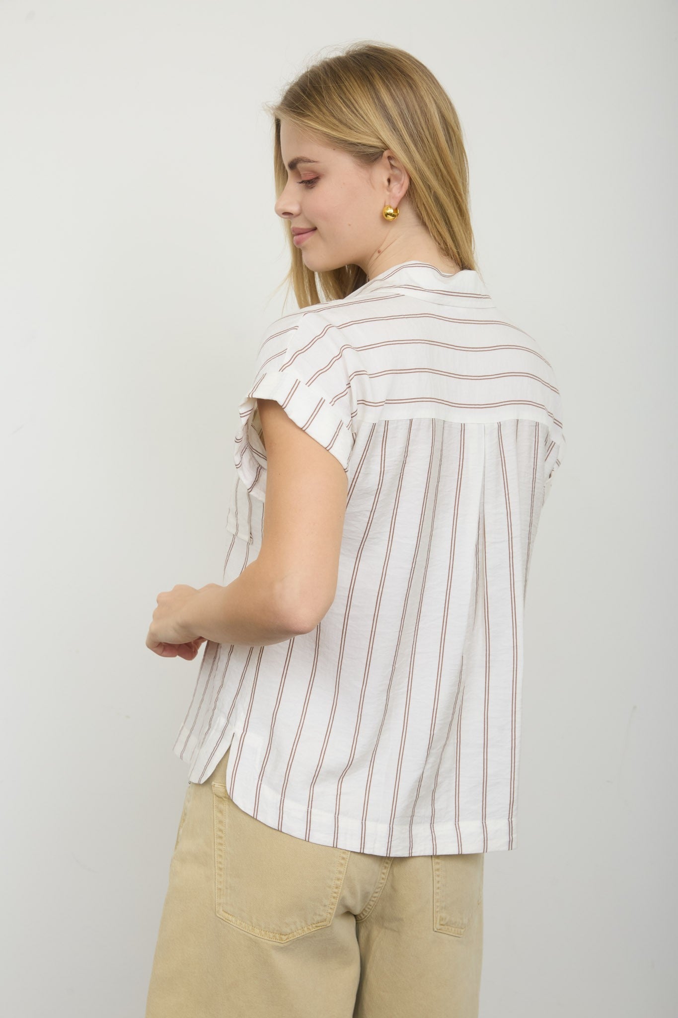 NEUTRAL SAM STRIPED COLLARED BUTTON DOWN