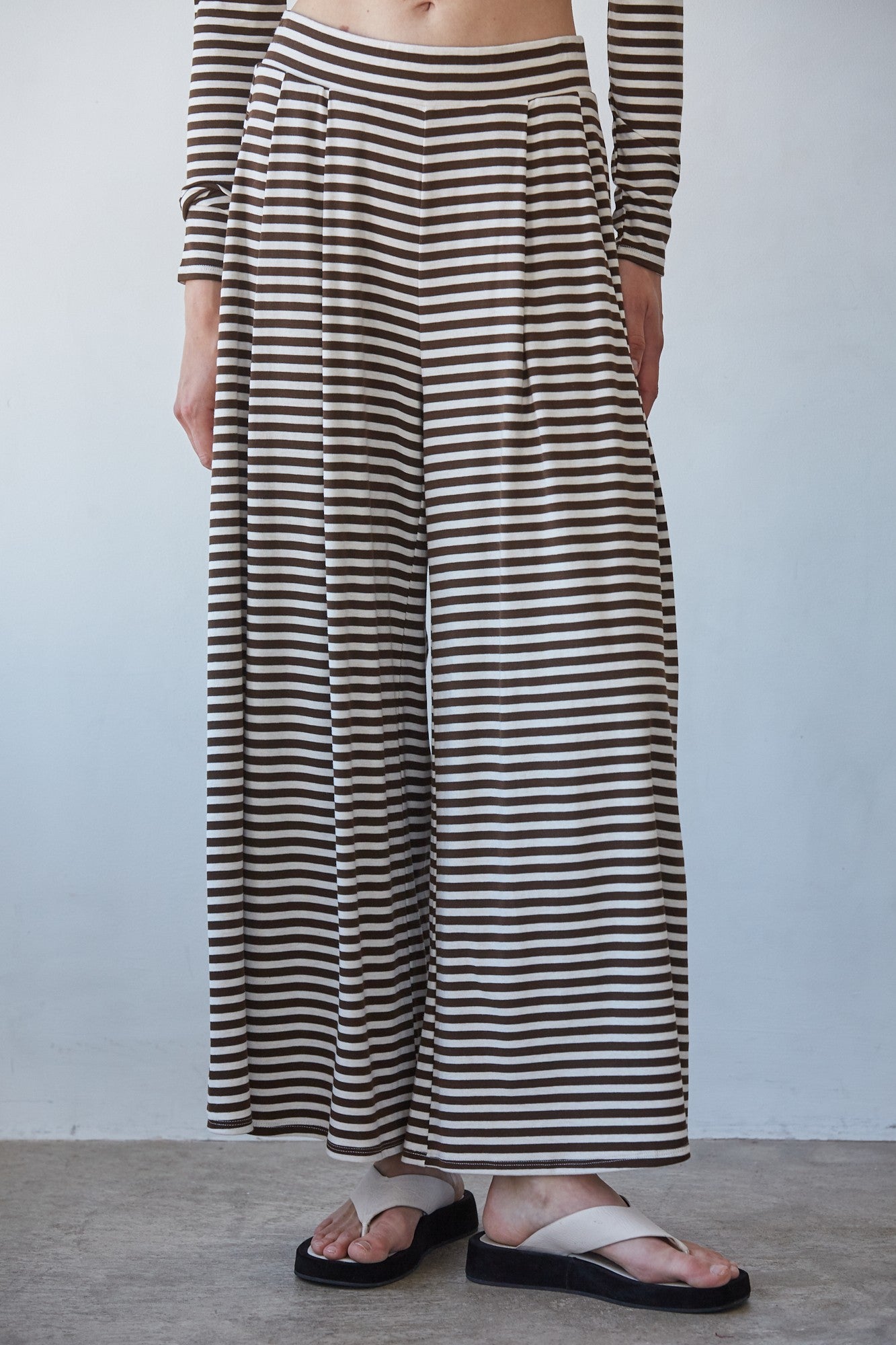 STRIPE WIDE LEG PANTS