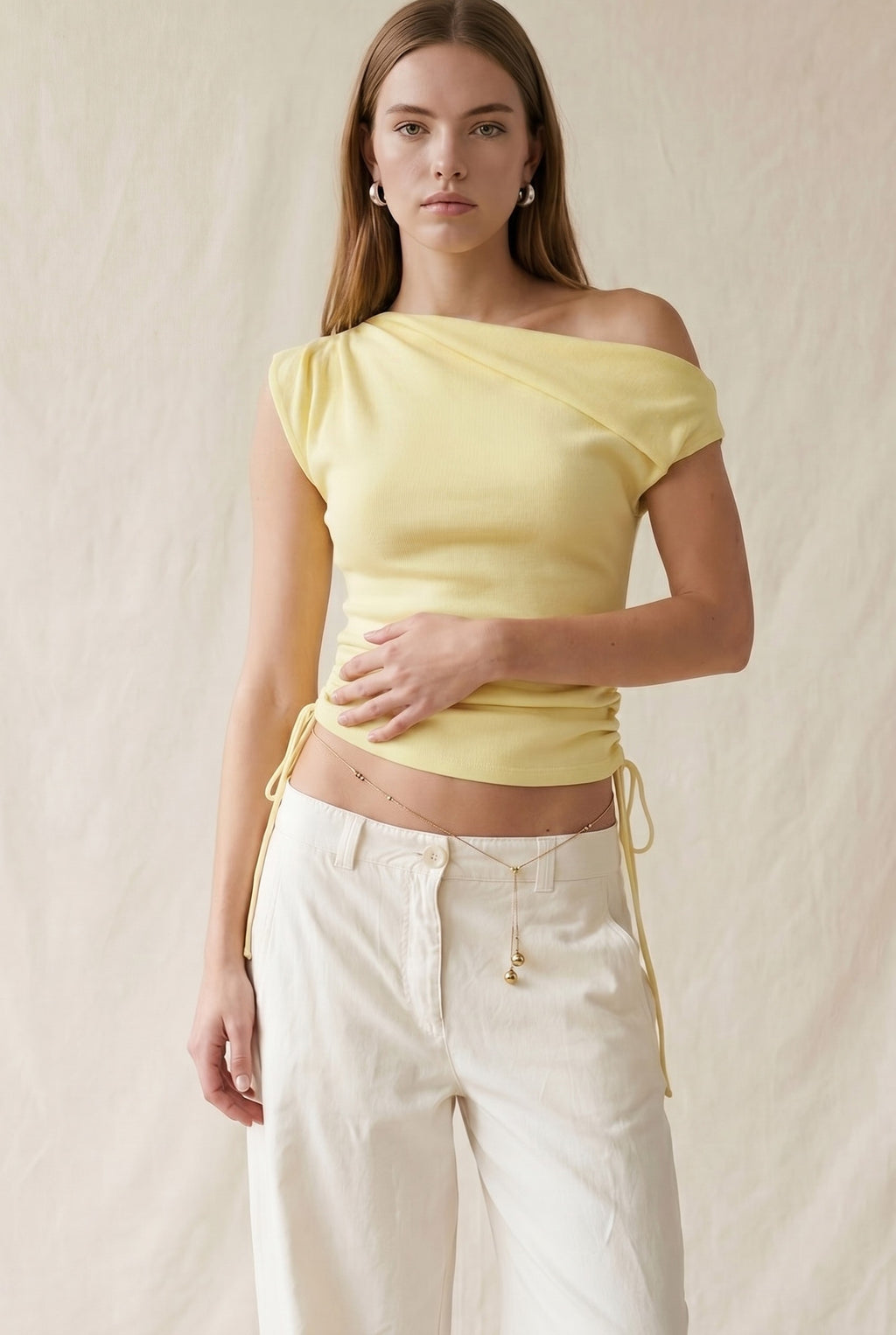 LEMON RUCHED SHOULDER TOP