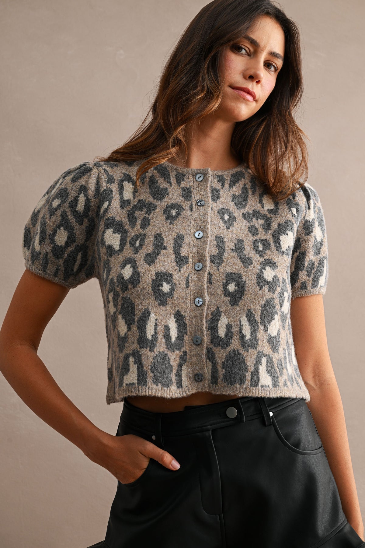 LEOPARD KNITTED PUFF SLEEVE TOP