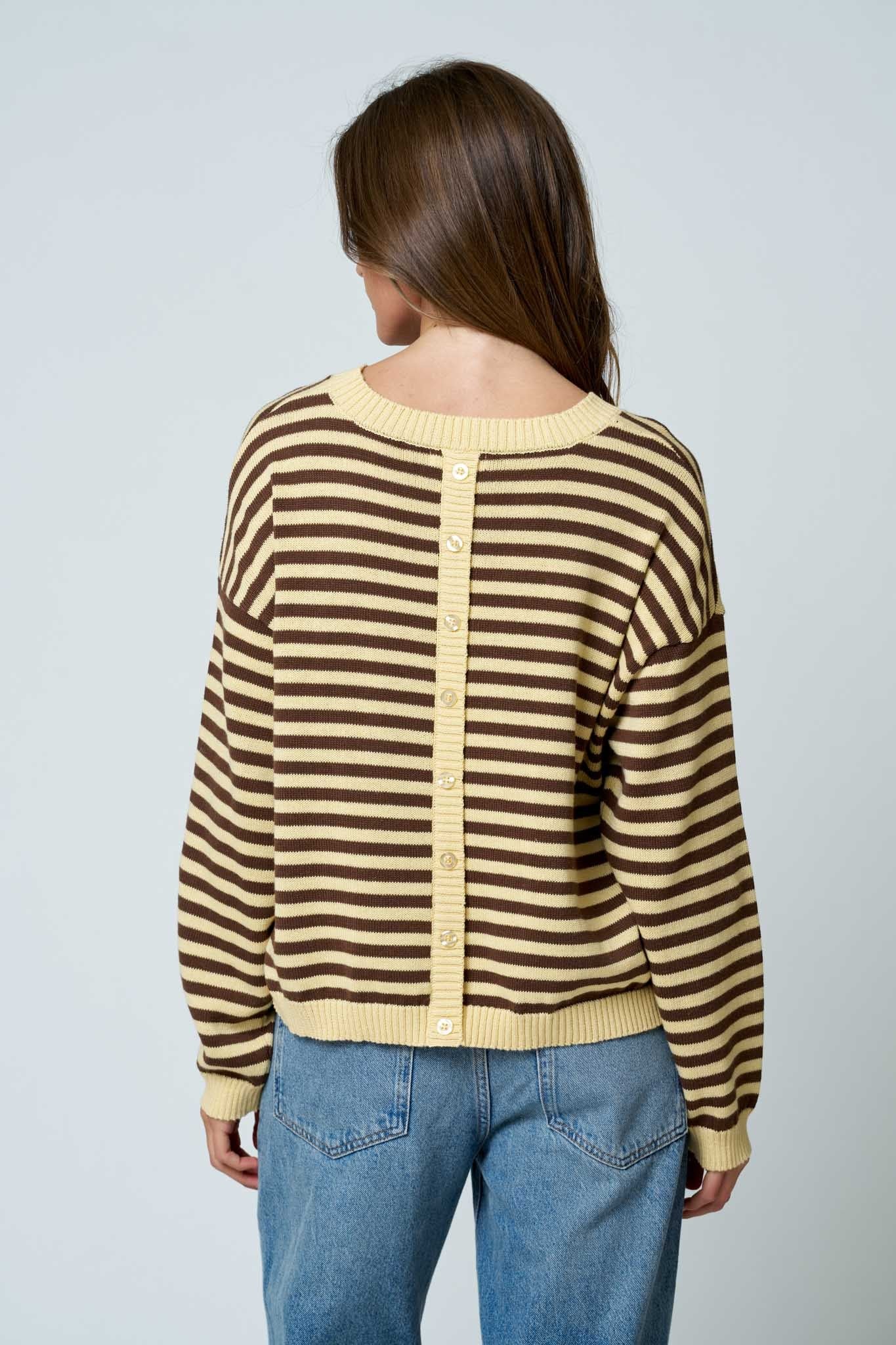 BACK BUTTON SWEATER