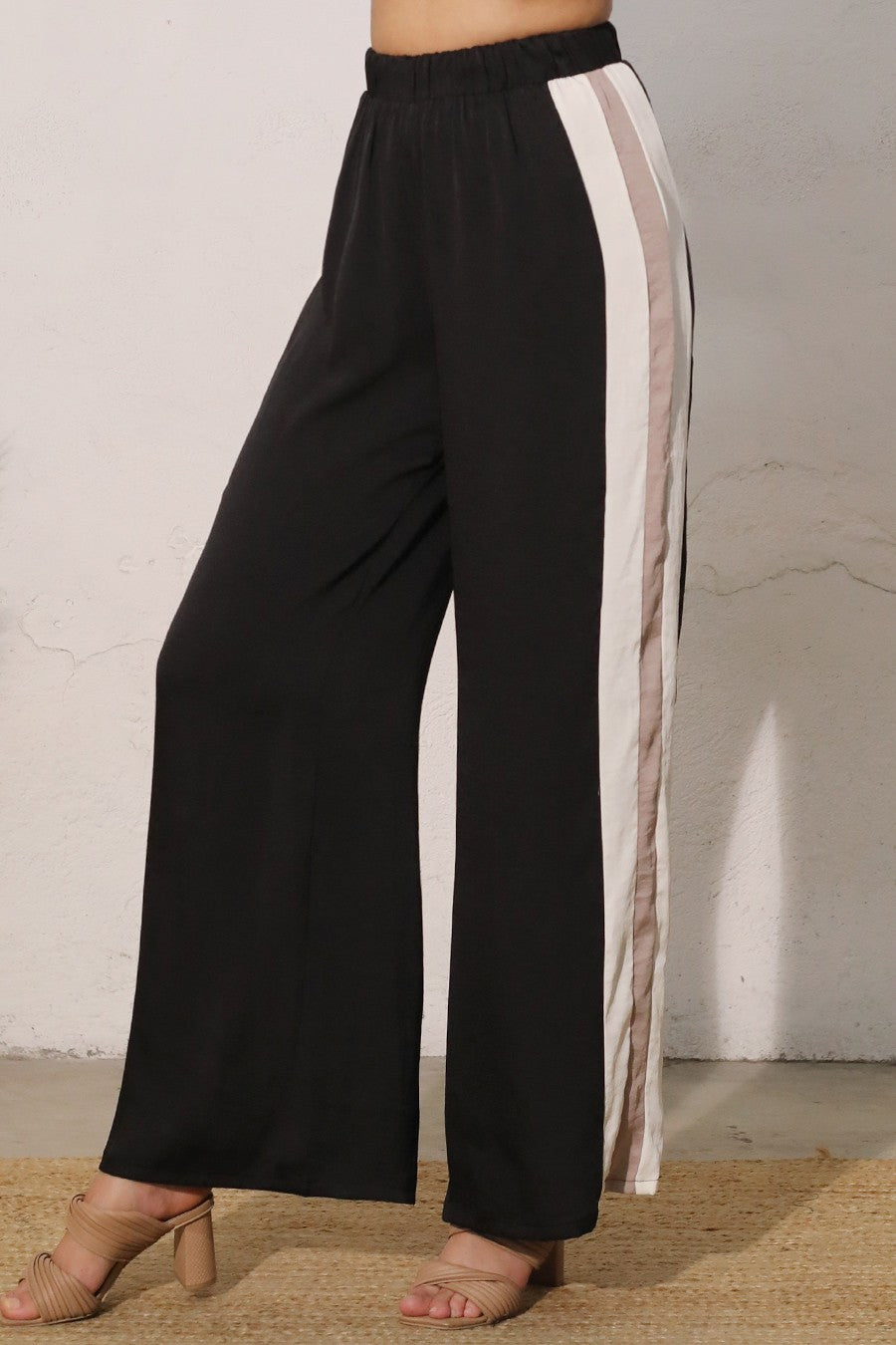 BLACK SILK COLOR BLOCK PANTS