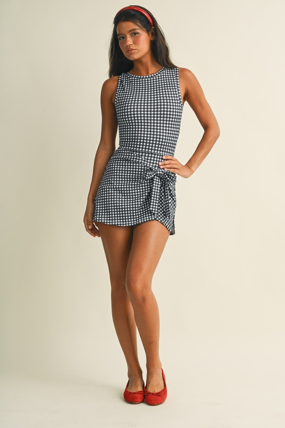 BLACK GINGHAM SLEEEVELESS FRONT TIE WRAP DRESS