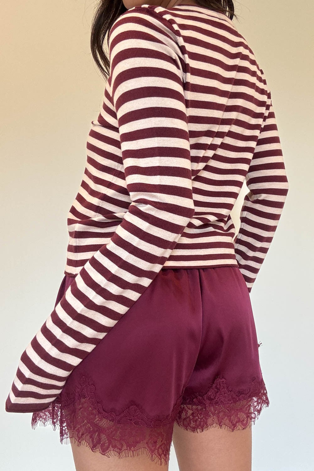 PLUM STRIPED SWEATER