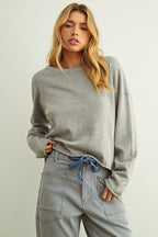 ESSENTIAL LONG SLEEVE CROP TOP GREY