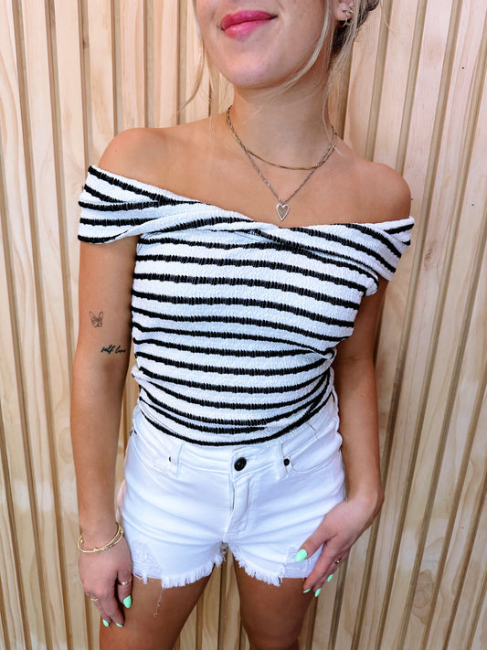 STRIPED CROP TOP