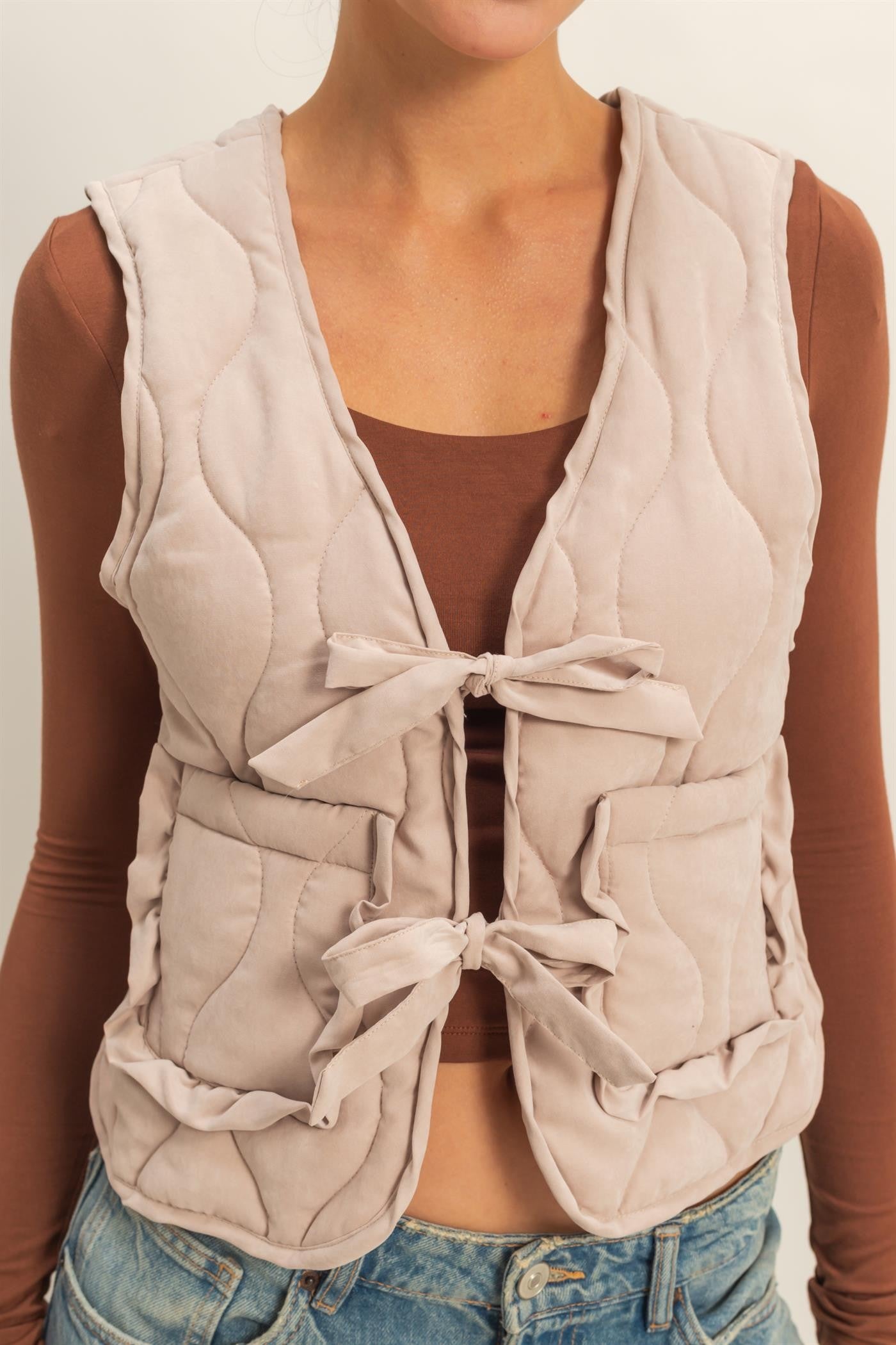 CHIC QUILTED TIE VEST TAUPE