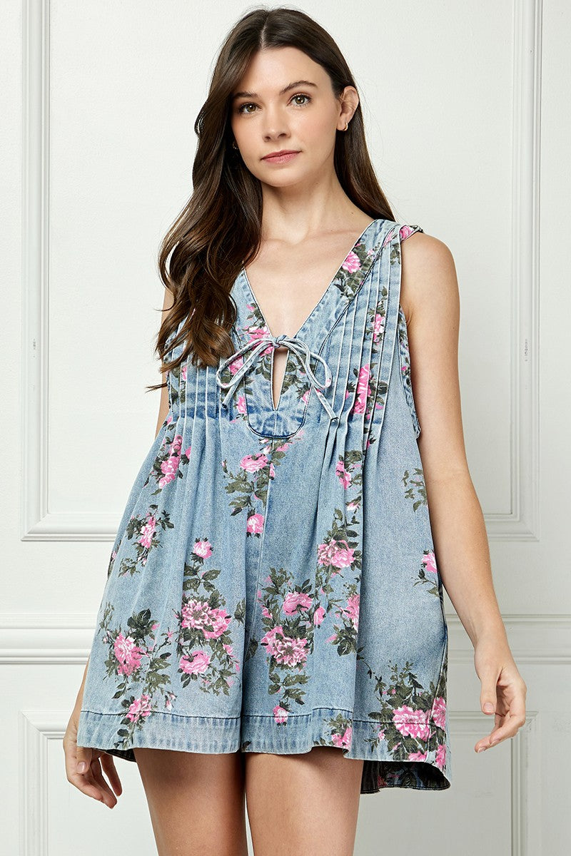 FLORAL PLEATED V-NECK DENIM ROMPER