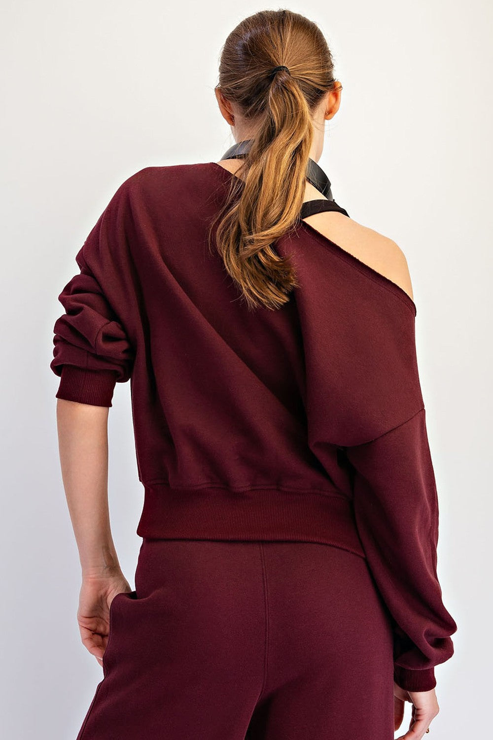 DK CHERRY FLEECE OFF SHOULDER TOP