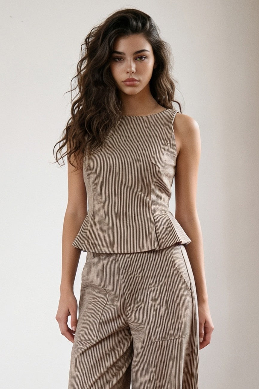 STRIPED TWILL PLEATED BOAT NECK TOP (LT. TAUPE)