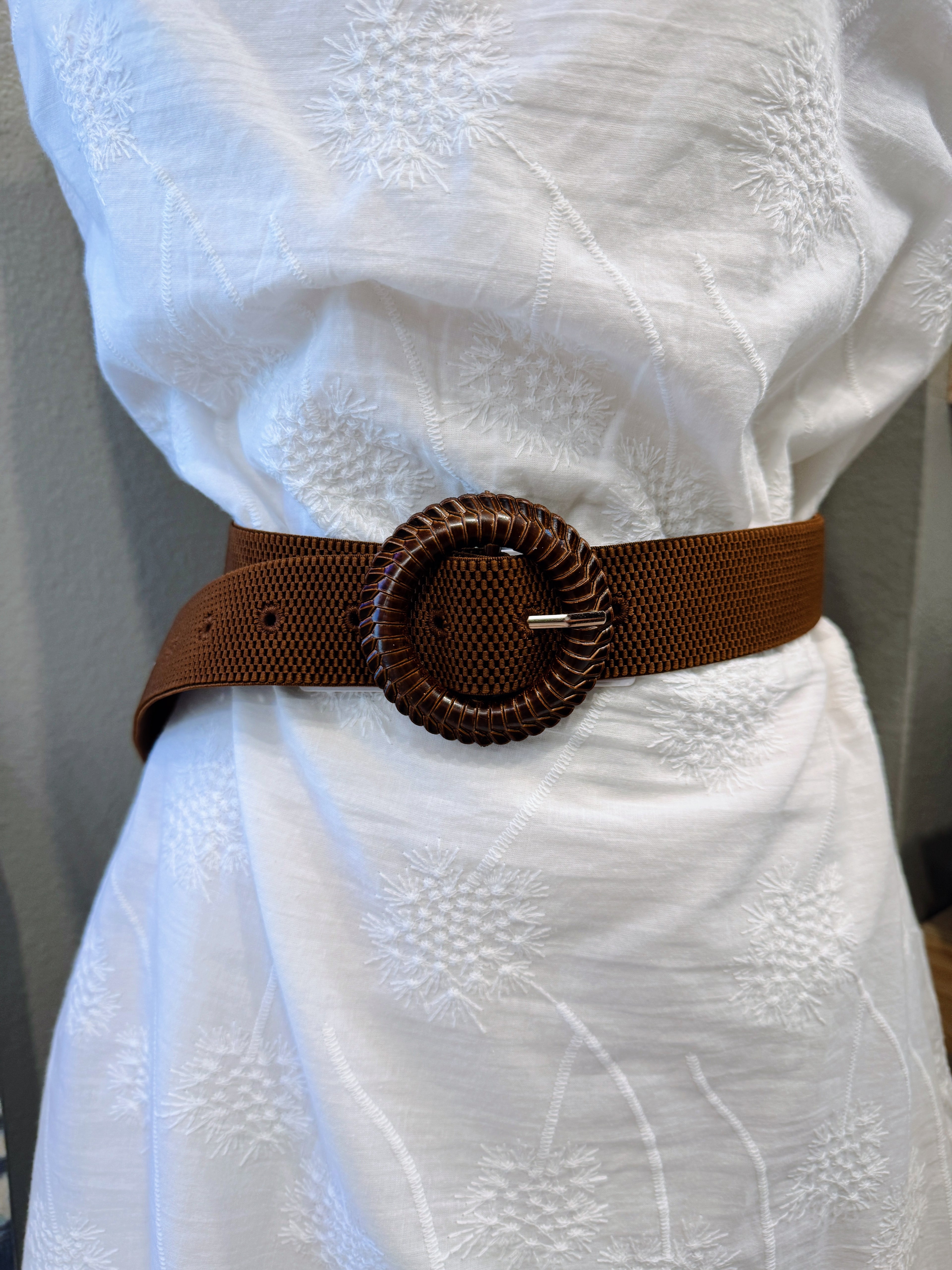 ROUND BROWN WOVEN BELT O/S