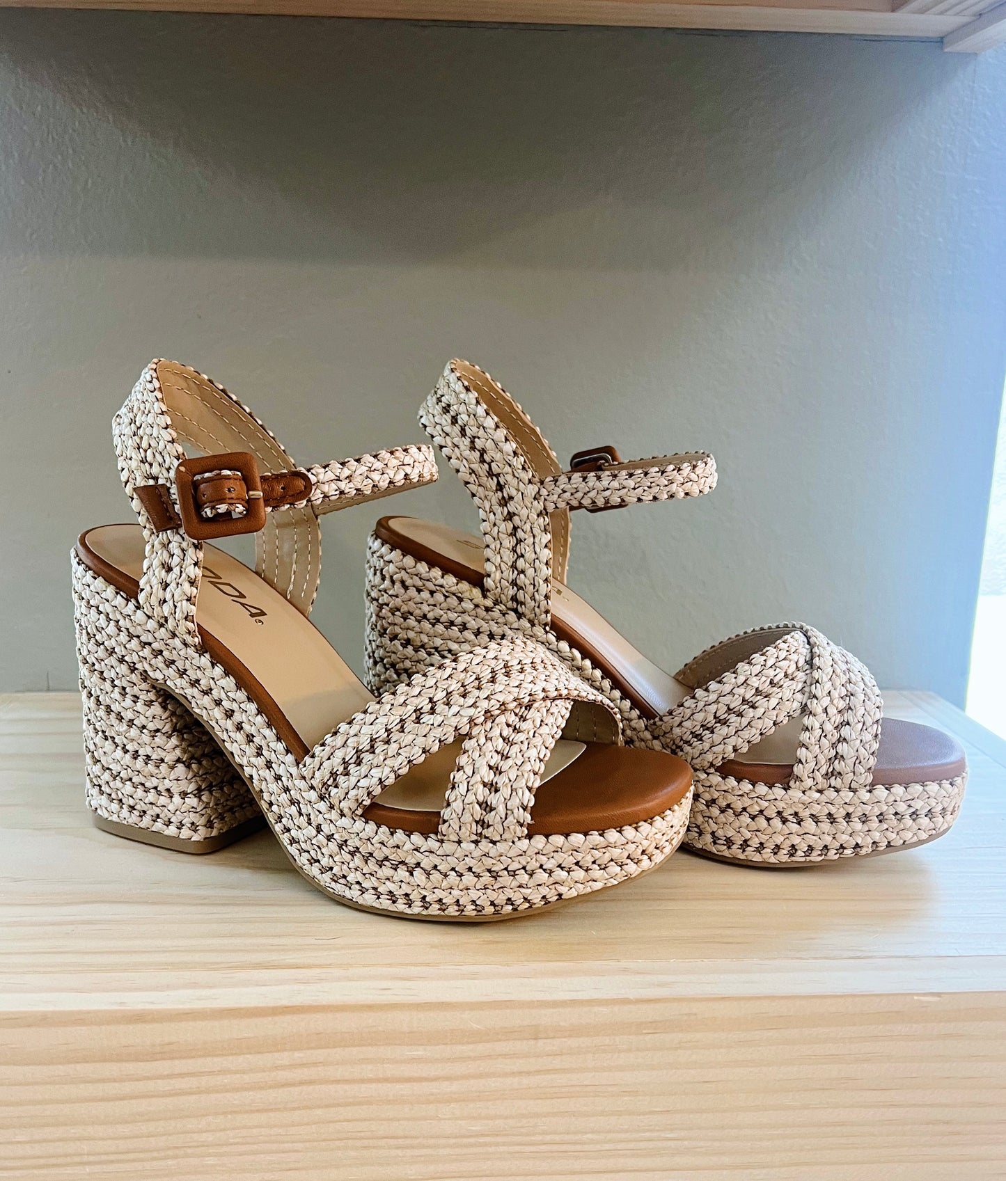 YARA SANDAL