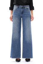 BAYEAS MID RISE WIDE LEG JEAN (MEDIUM WASH)