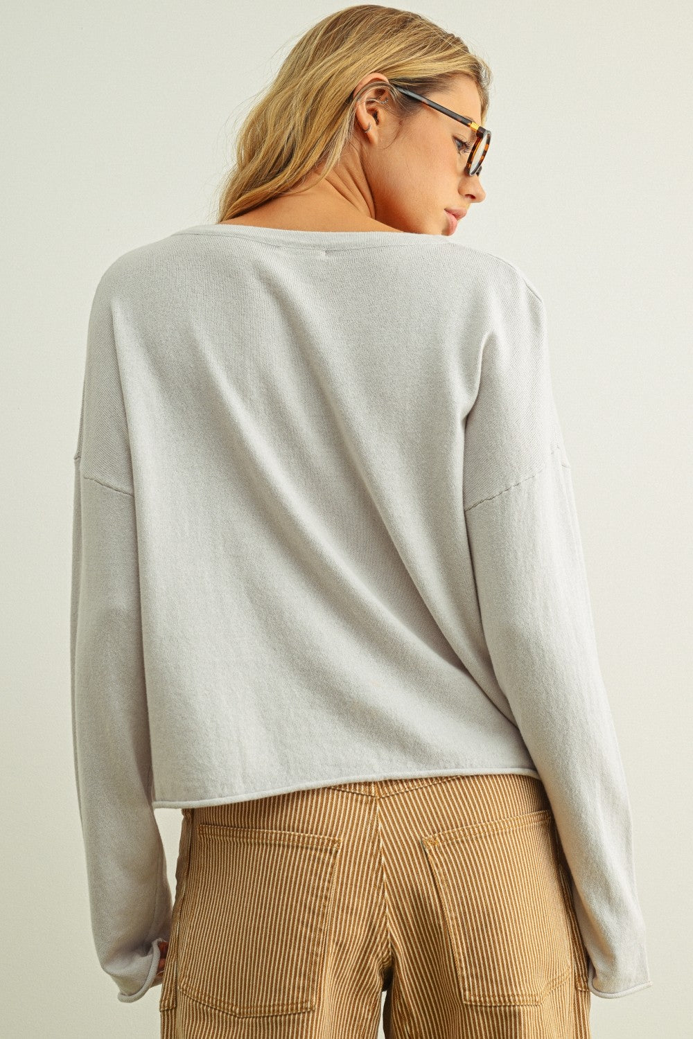 ESSENTIAL LONG SLEEVE CROP TOP OFF WHITE