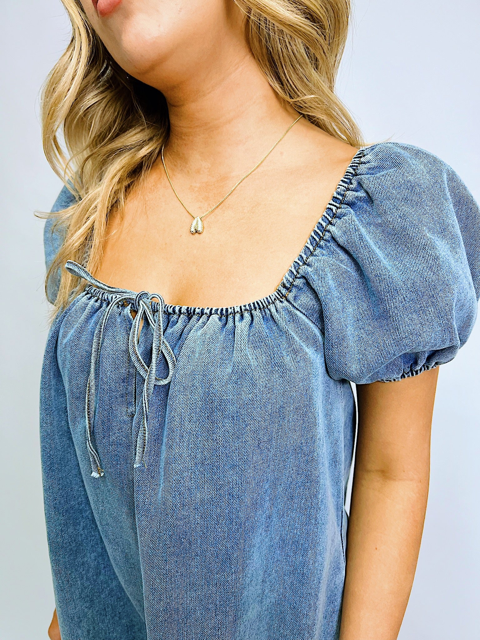 PUFF SLEEVE DENIM ROMPER