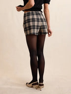 SERVED UP STRETCH PLAID SHORTS
