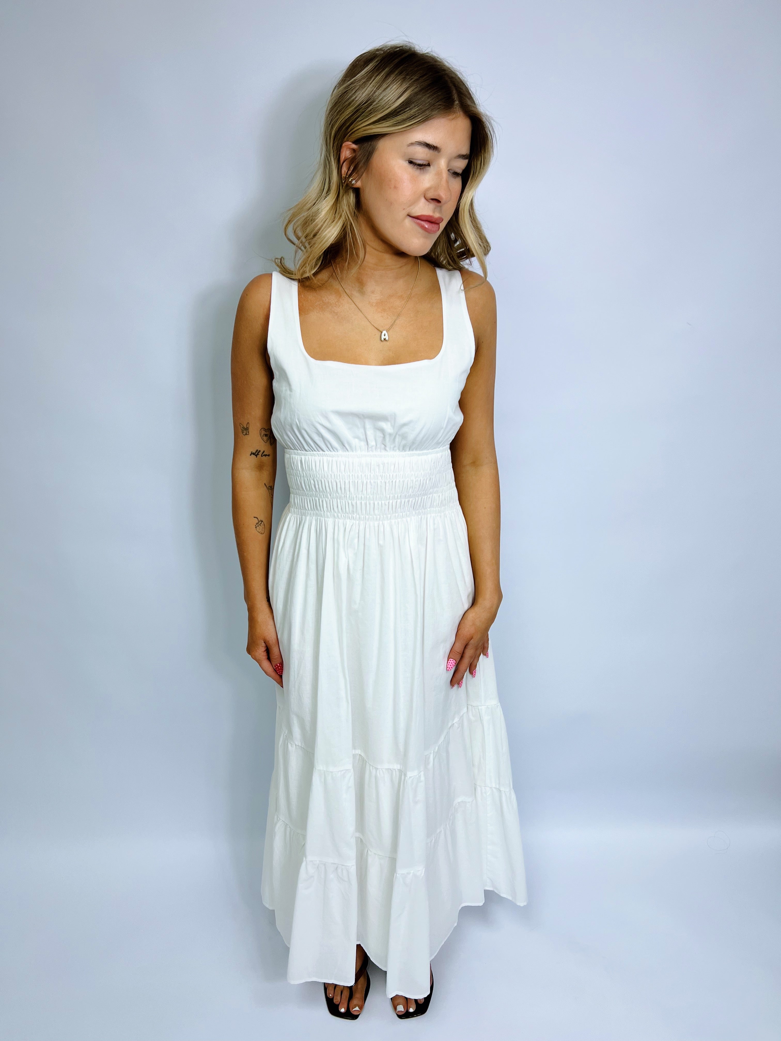 SLEEVELESS MIDI DRESS