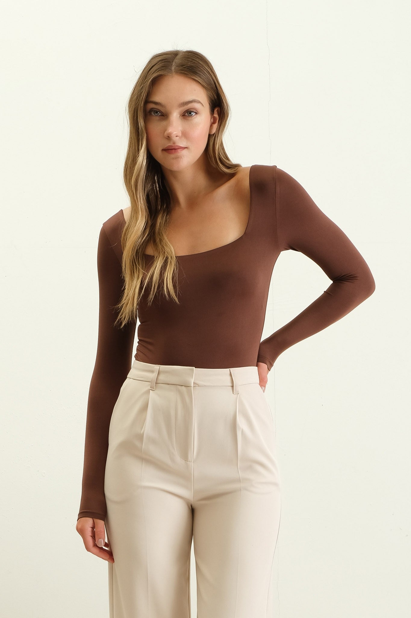 SEAMLESS BODYSUIT