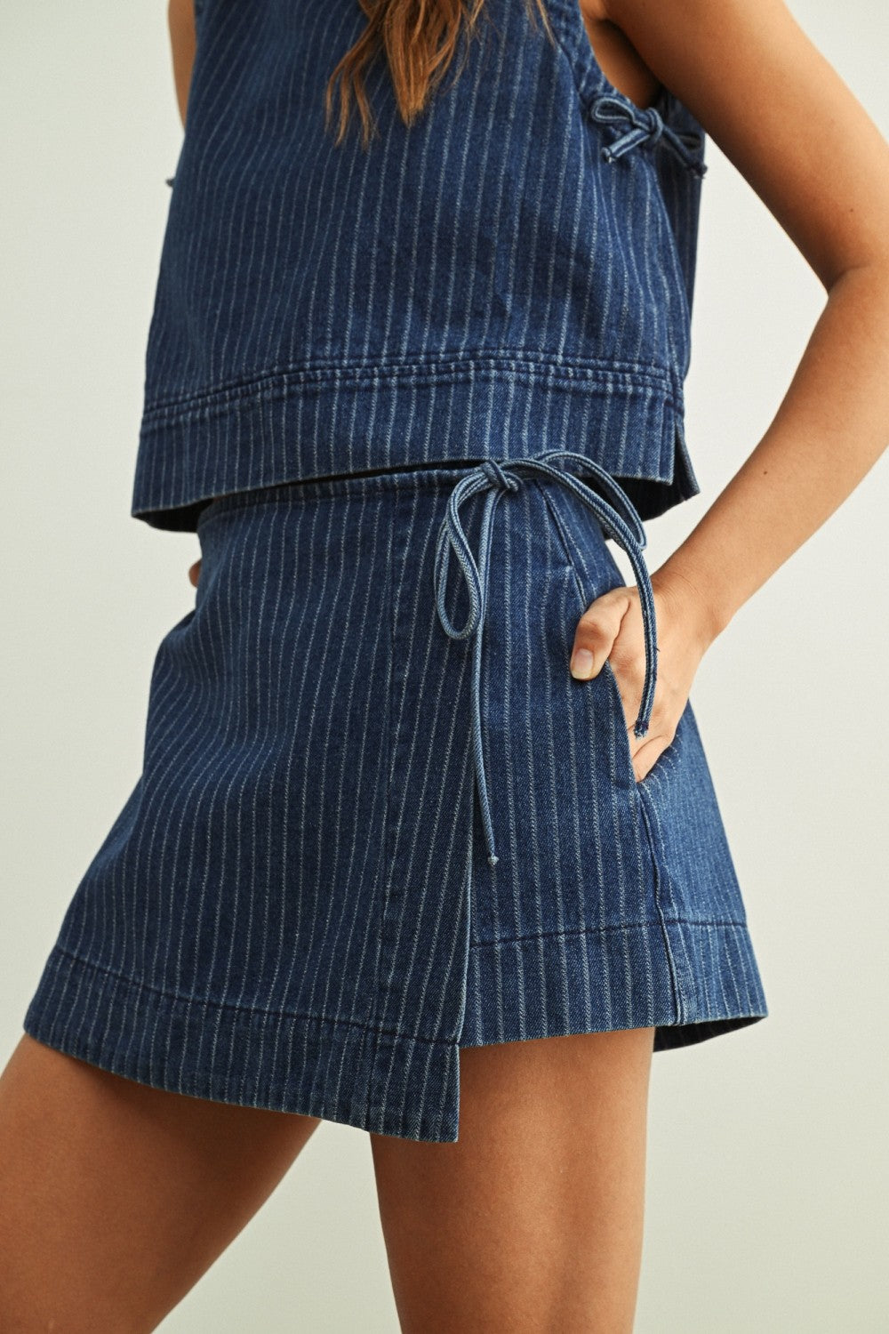 PINSTRIPE SKORT