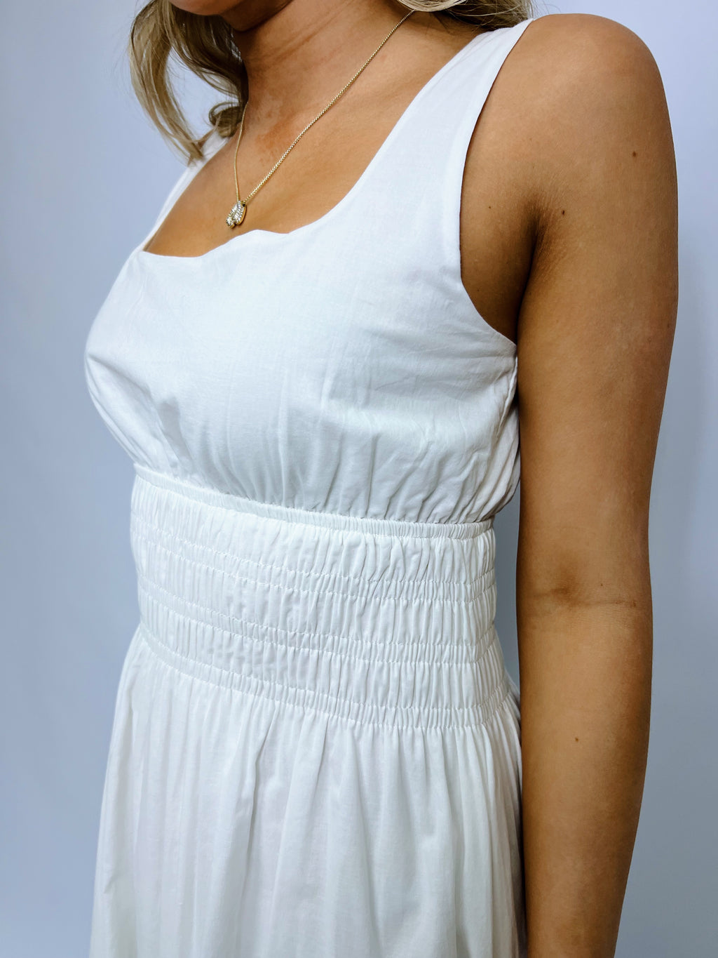 SLEEVELESS MIDI DRESS