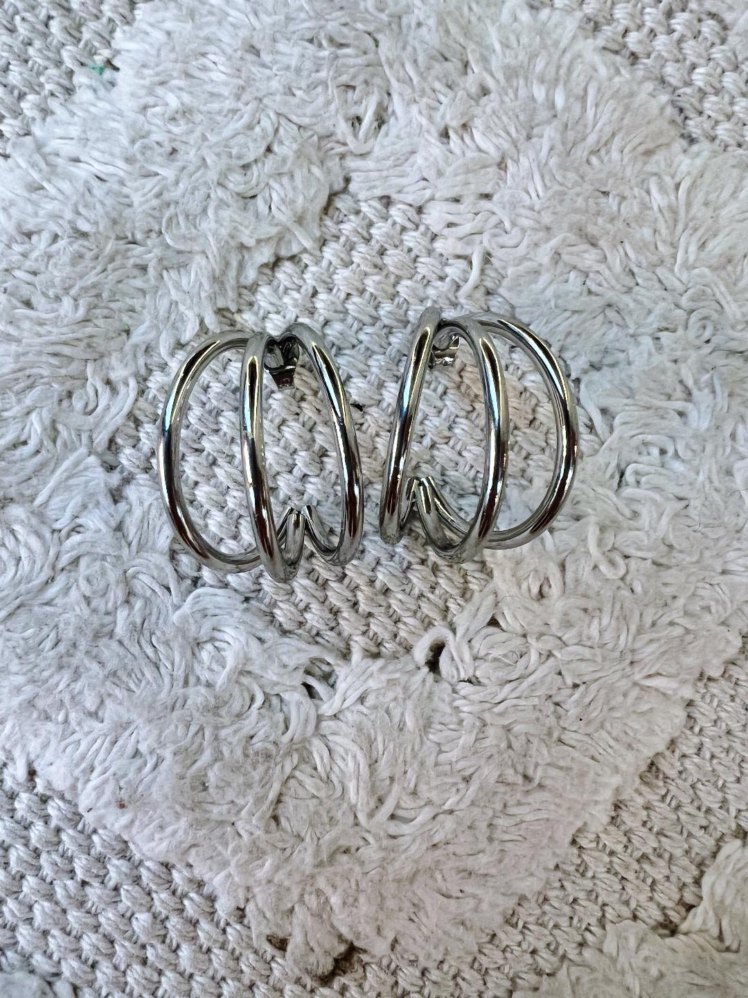 EMILY HOOPS