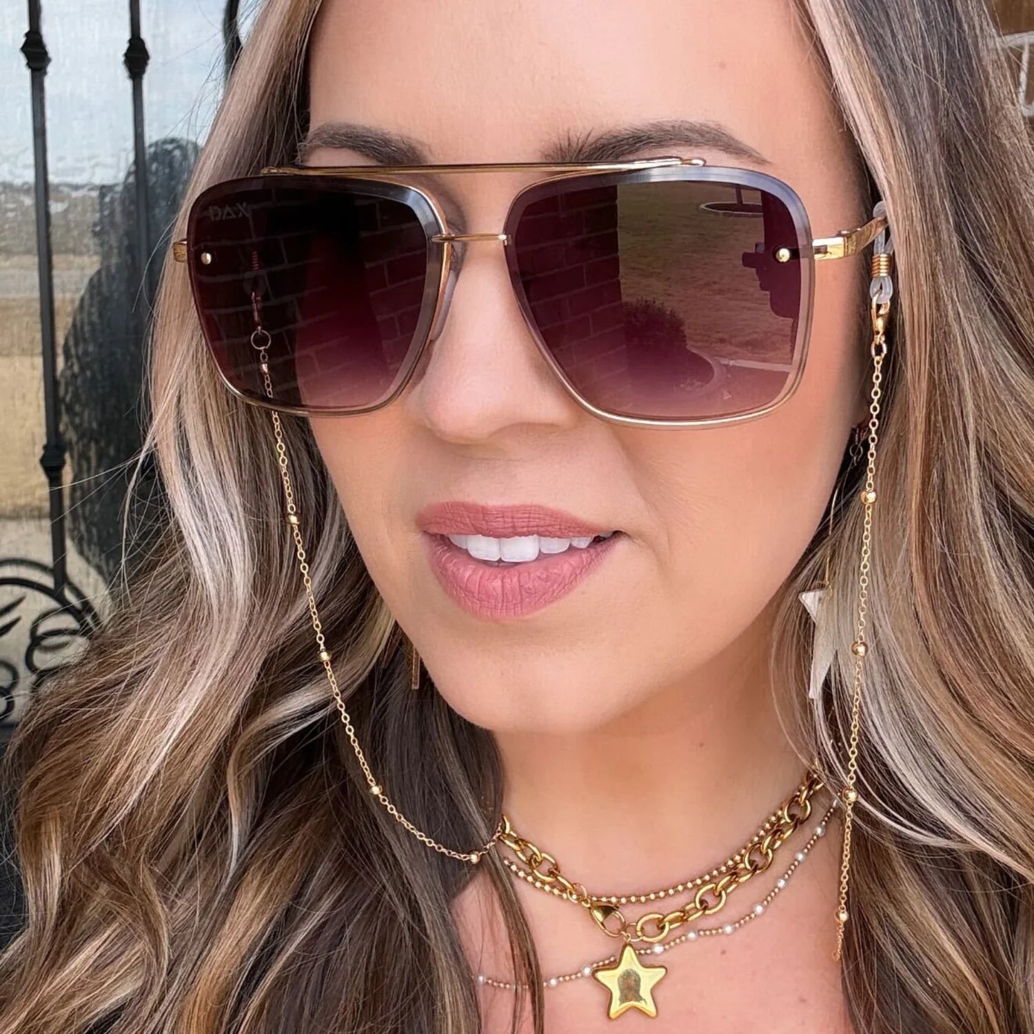 DAX GOLD BEAD EYEWEAR CHAIN