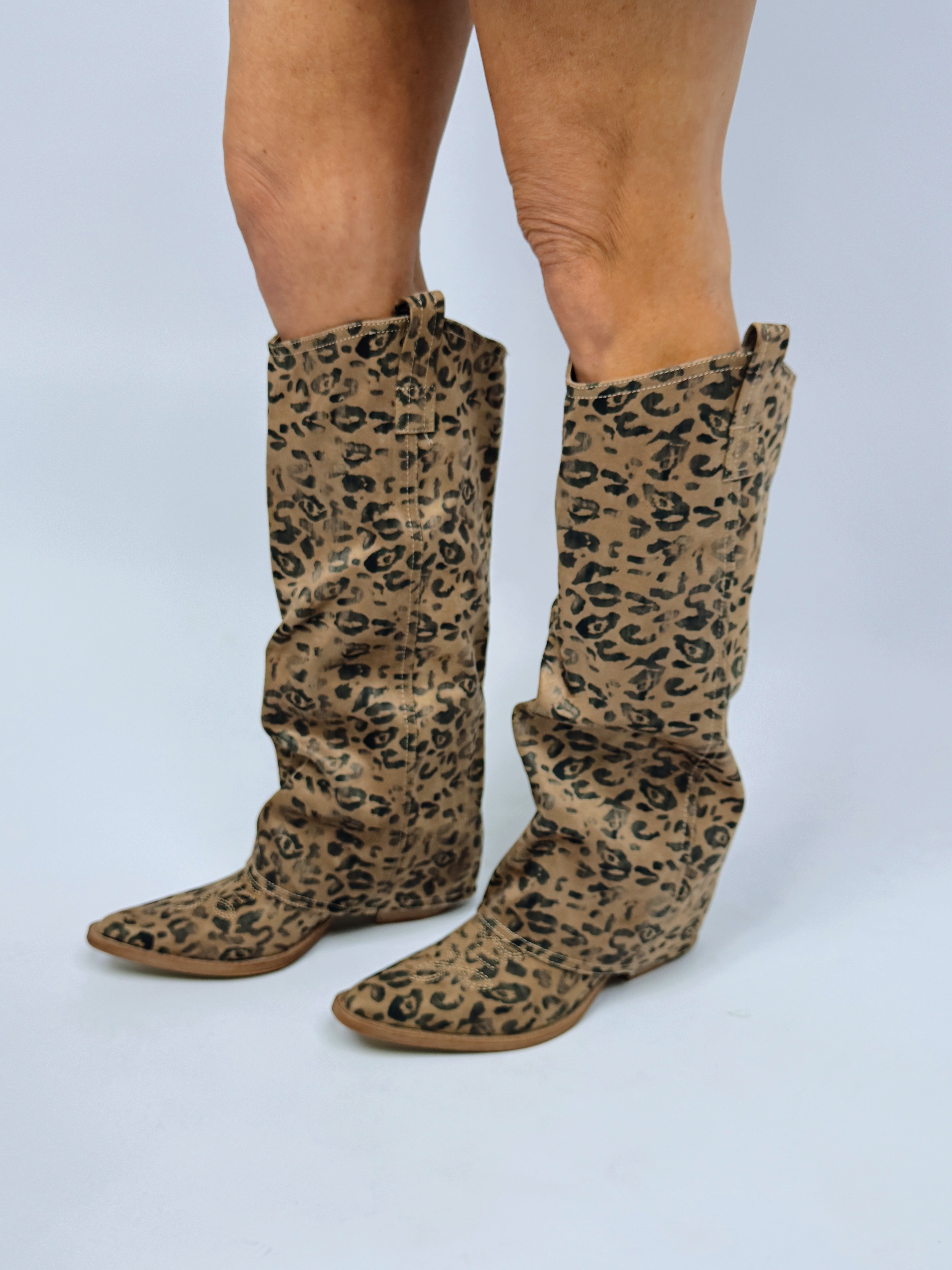 PAMELA BOOT