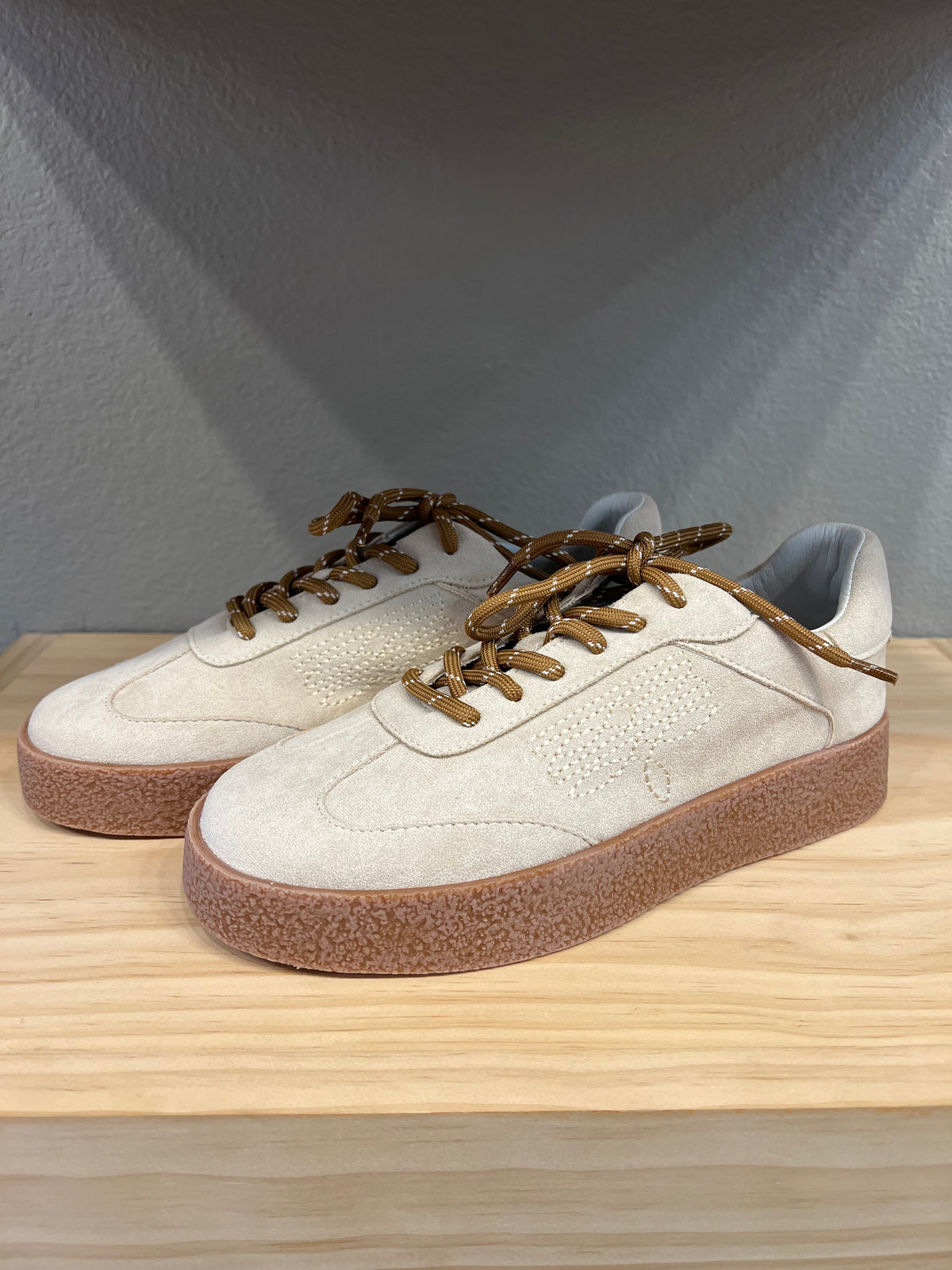 SHELLY TENNIS SHOE