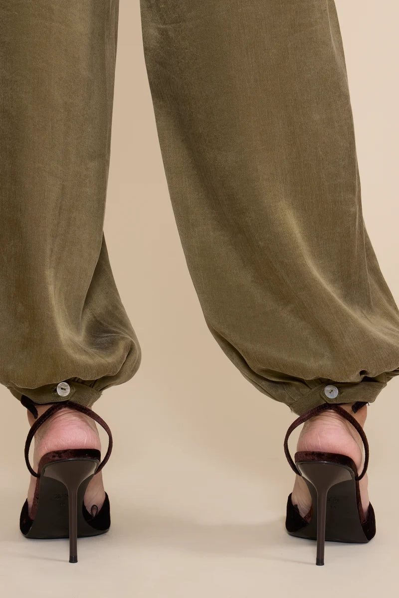 SAM OLIVE PANT