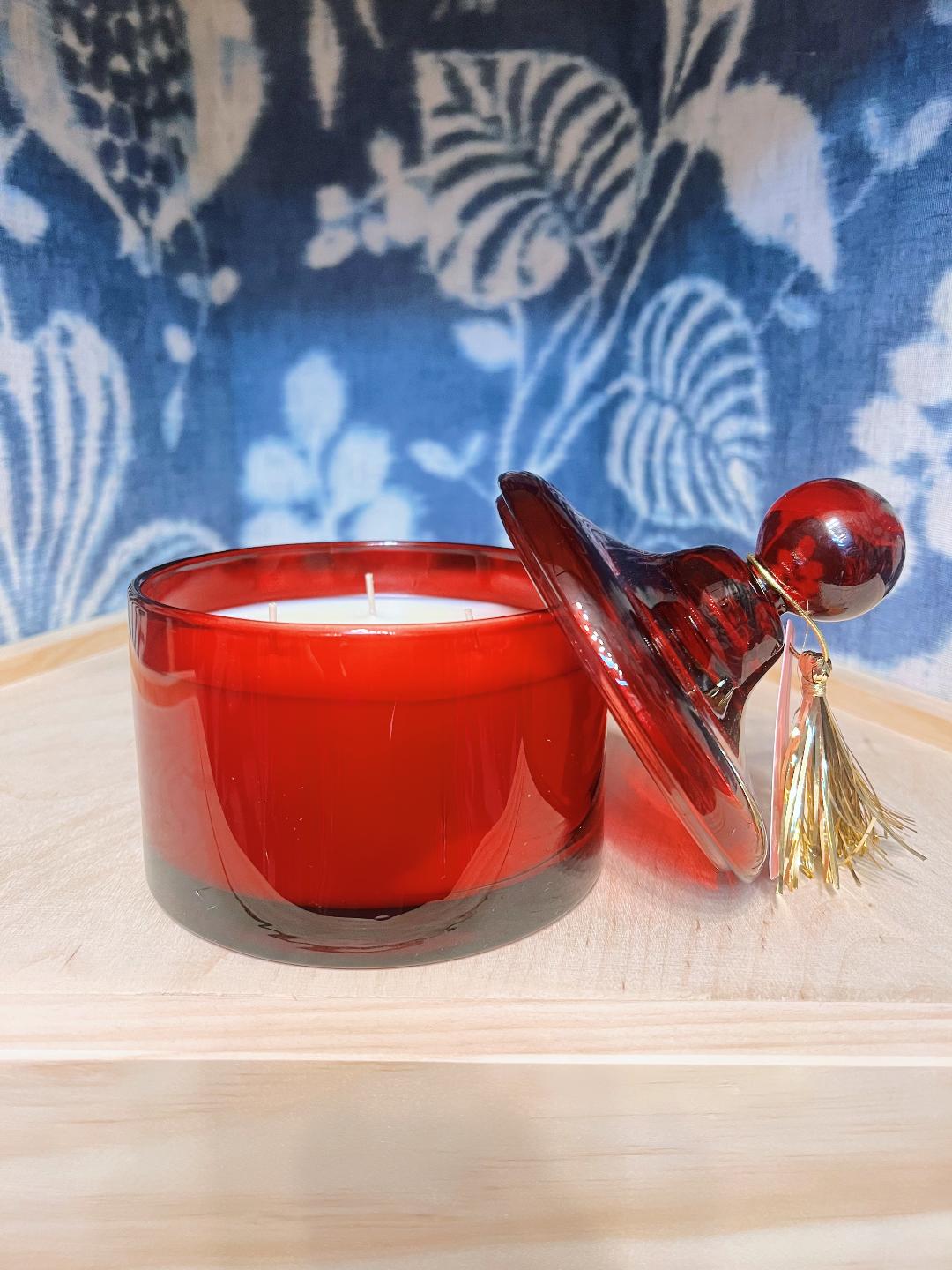 ILLUME MISTLETOE KISSES MEMORY LANE CANDLE