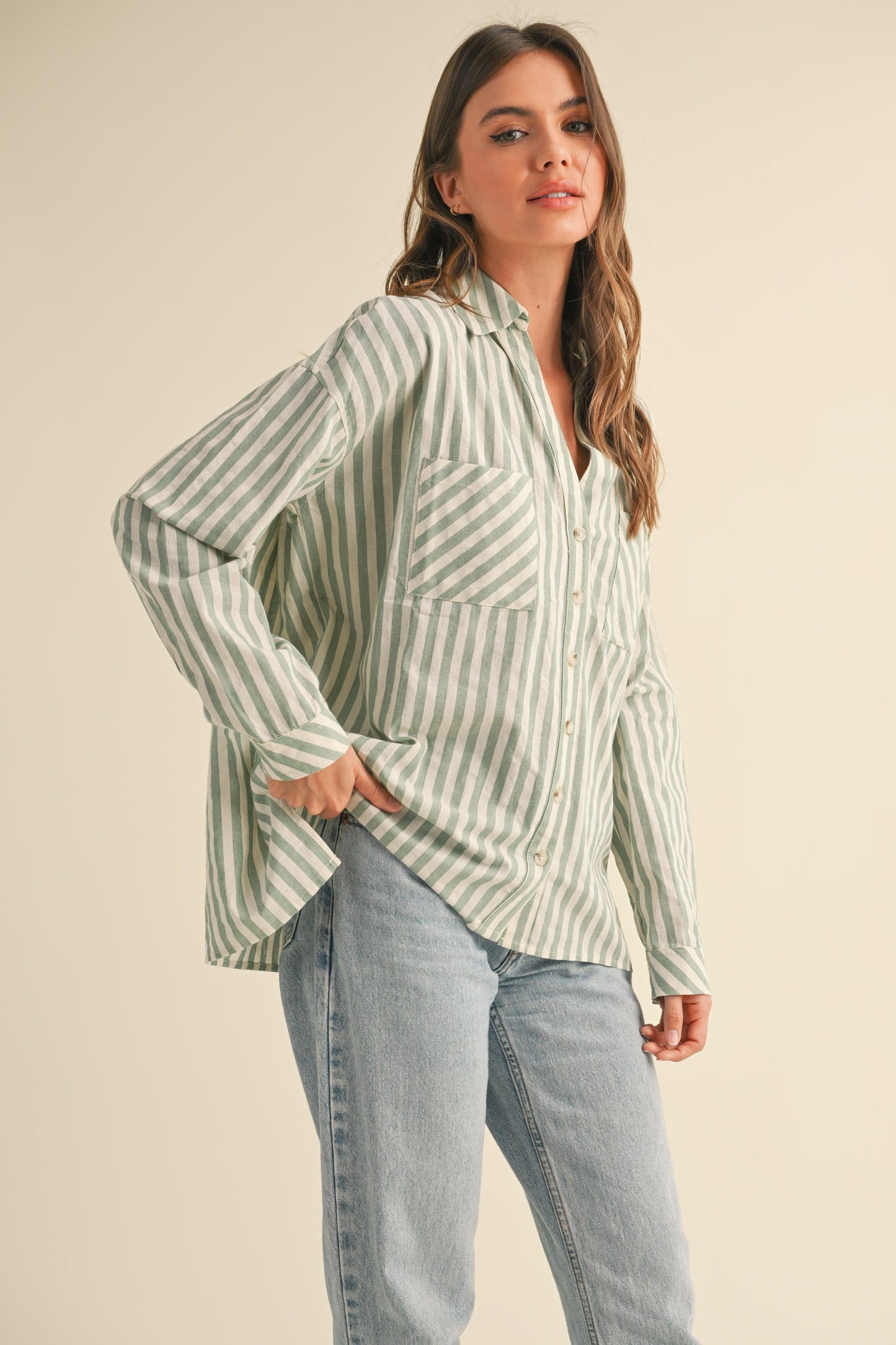 SAGE BUTTON DOWN