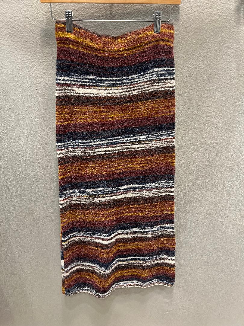 SPACE DYE BOUCLE SWEATER MIDI SKIRT