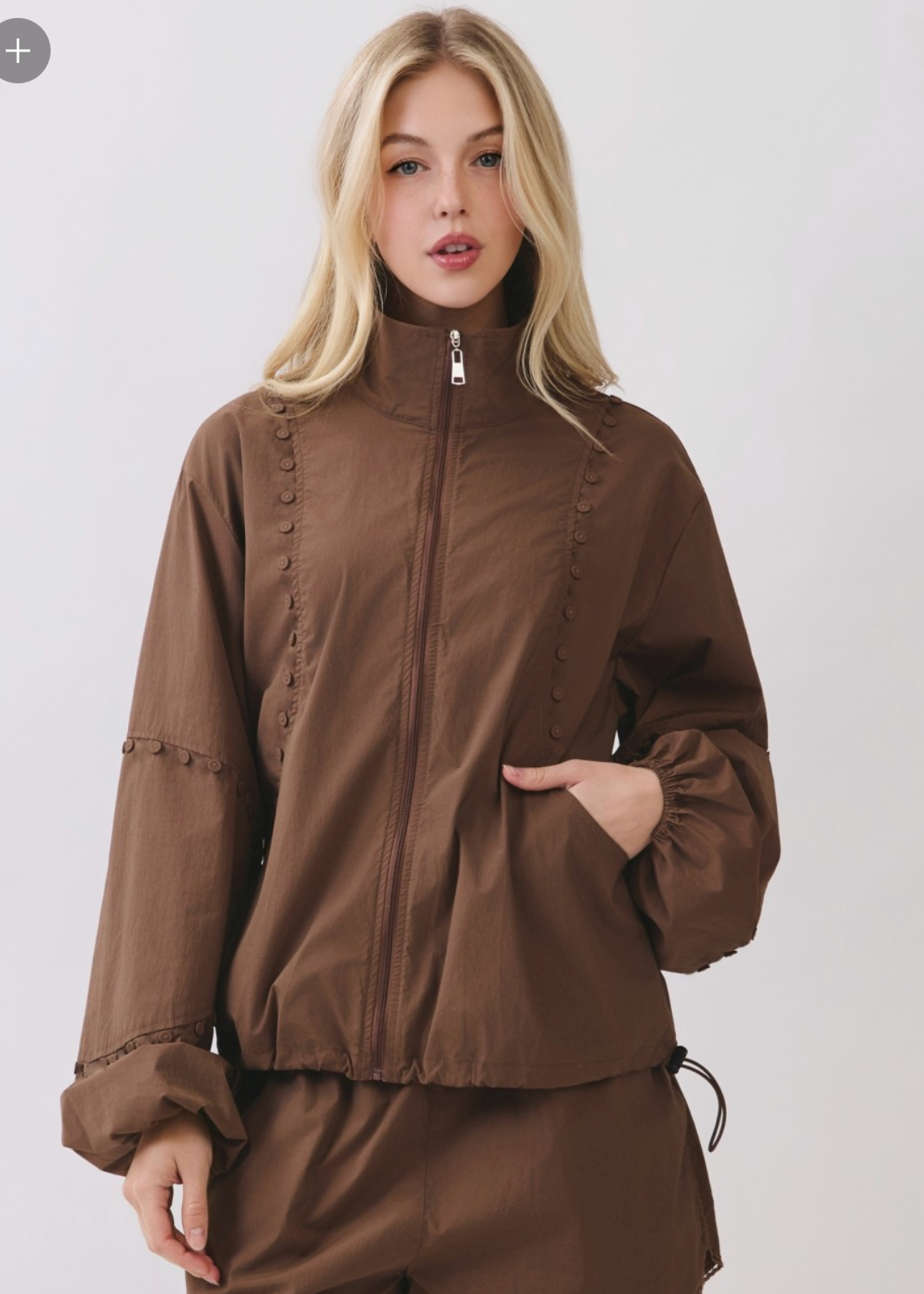 POM POM WIND BREAKER