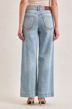 HIDDEN STUD JEAN