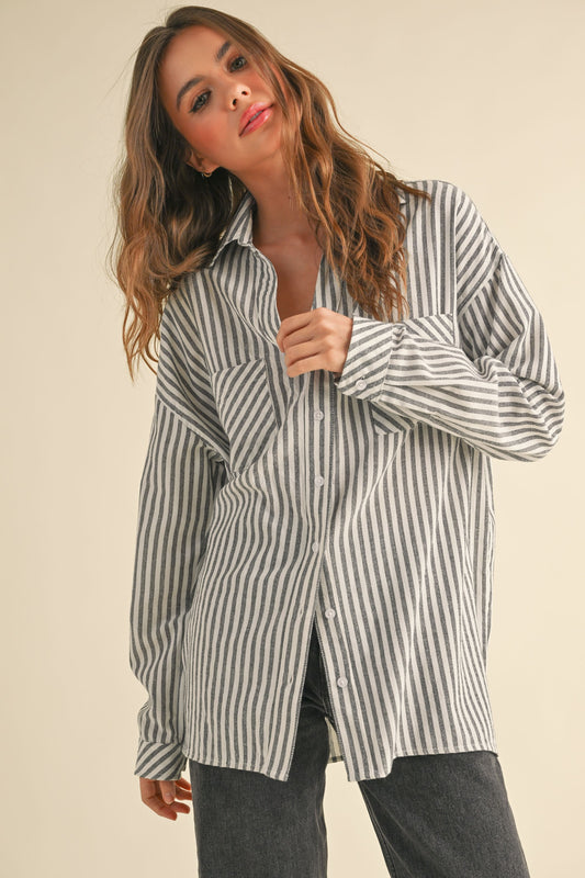 BLACK STRIPPED BUTTON DOWN