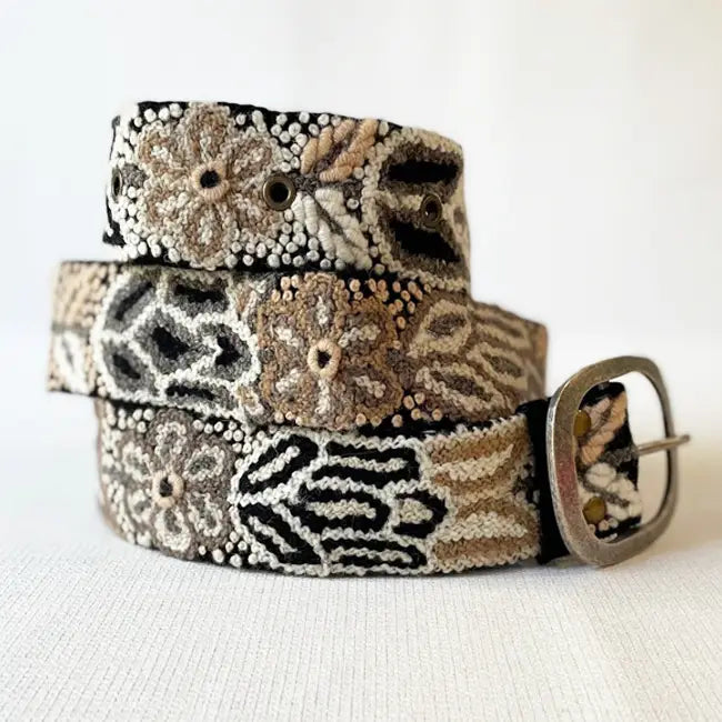 BLACK EMBROIDERED BELT
