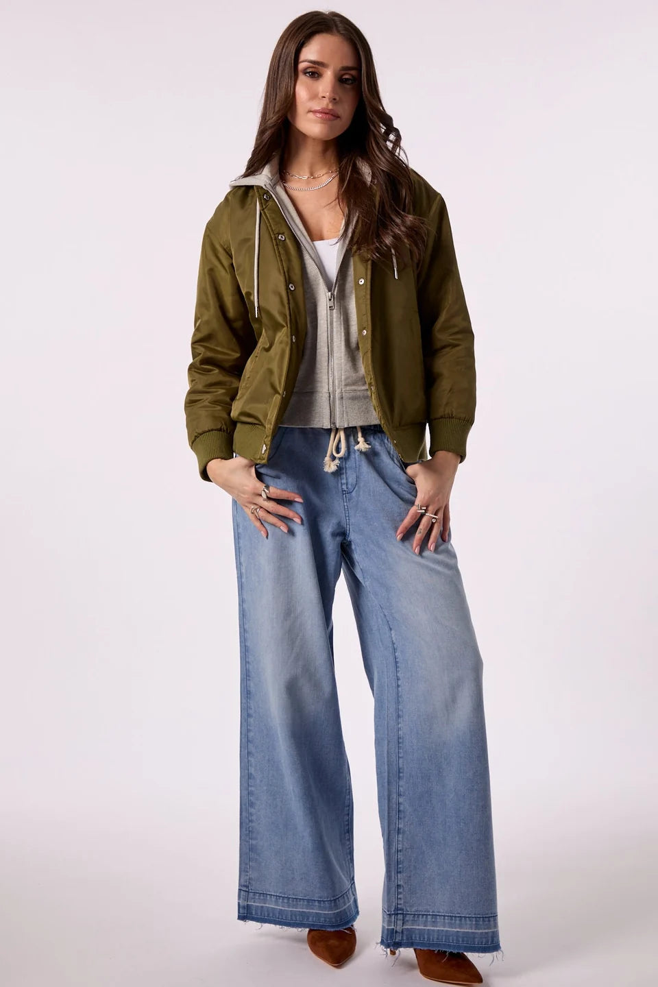 BAILEY BOMBER HOODIE JACKET IN OLIVE