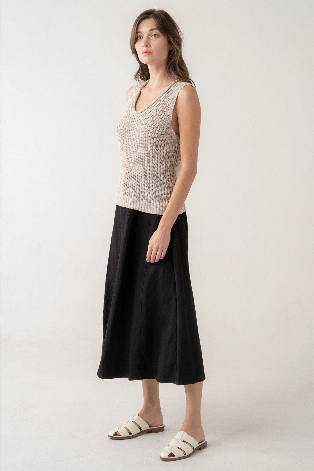BEIGE OPEN STITCH SLEEVELESS KNIT TOP