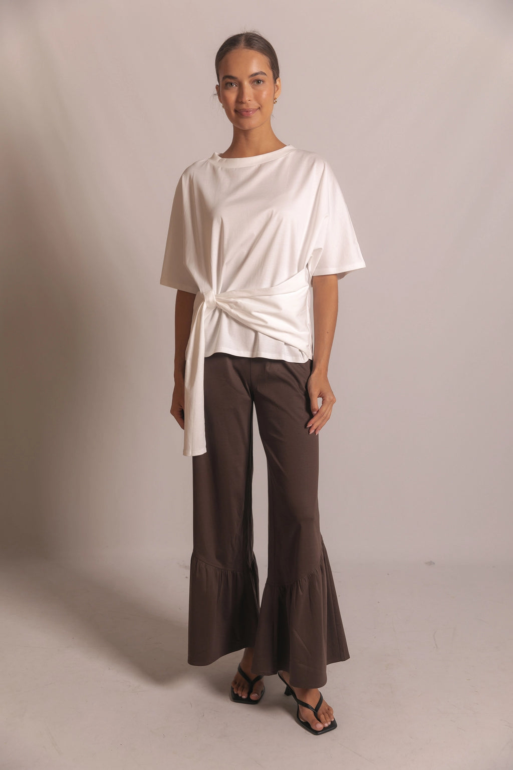 RUFFLED WIDE LEG PULL ON PANTS CHOCO PLUM