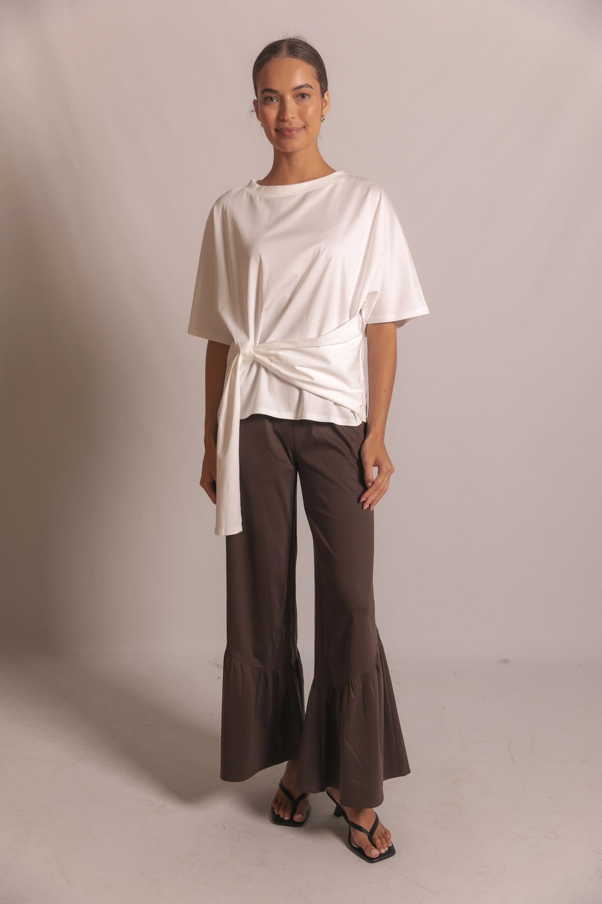 RUFFLED WIDE LEG PULL ON PANTS CHOCO PLUM