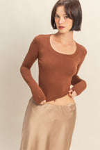 CROPPED SCOOP NECK LONG TEE